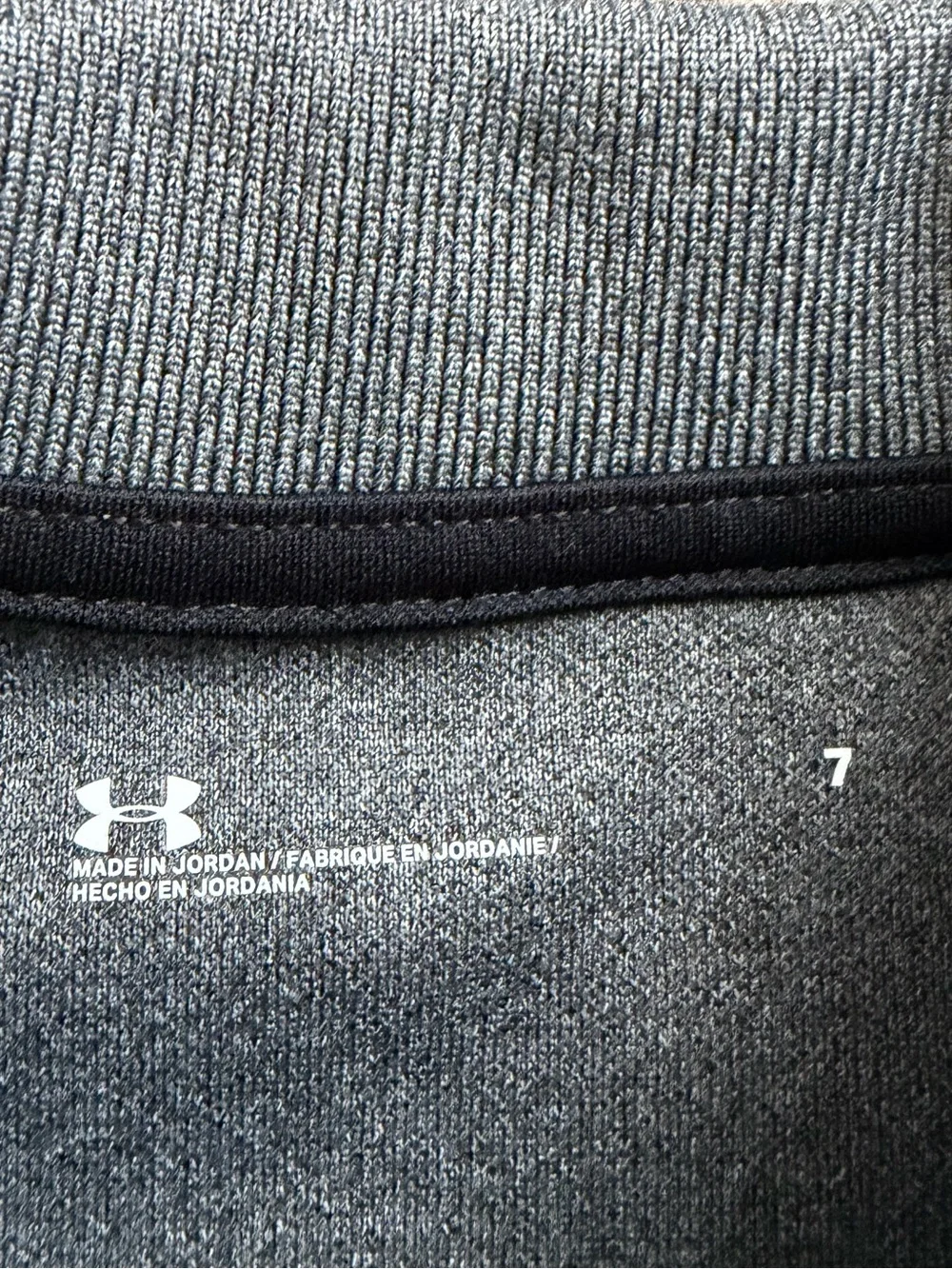 Boys Under Armour Size 7